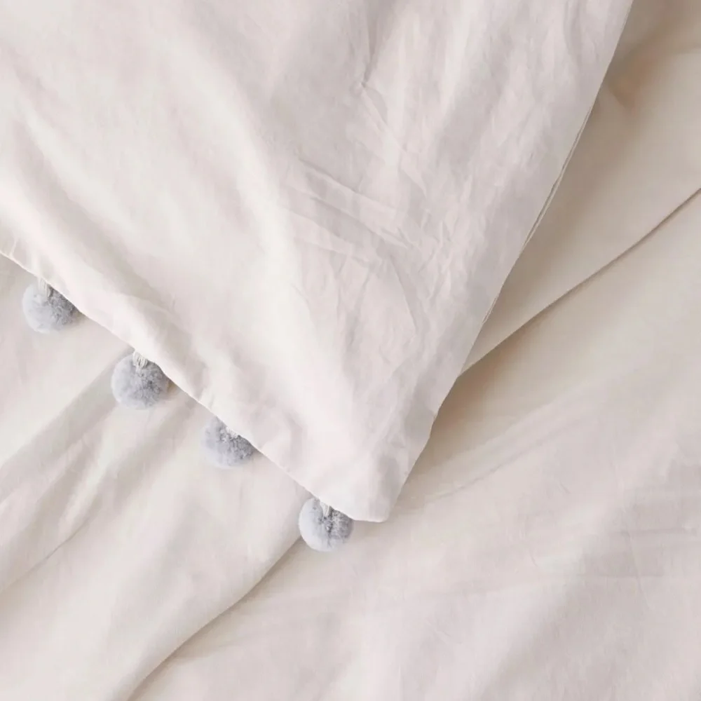 NWOT Urban Outfitters UO Nimmo Pompom Twin Duvet Cover Z381-5